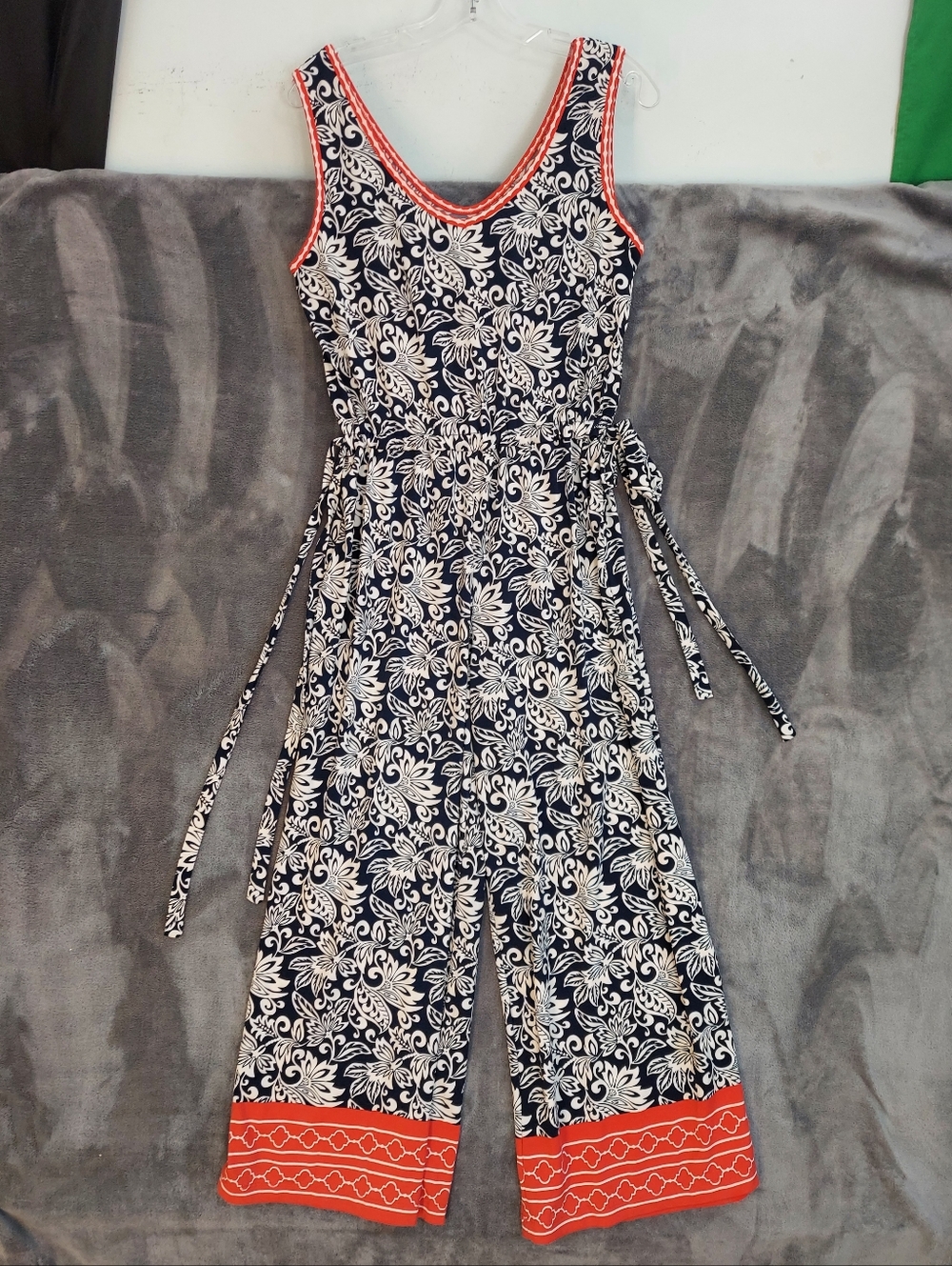 Max Studio Navy Floral Sleeveless Cropped Jumpsuit with Red Trim, Size Small